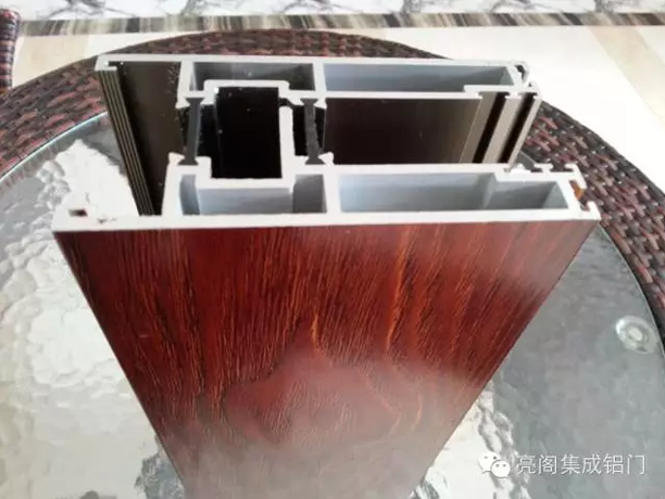 亮閣門(mén)窗，看原鋁型材的質(zhì)量