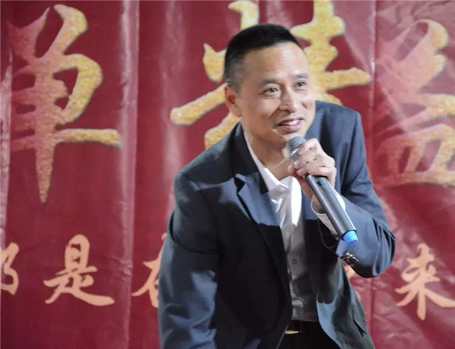 亮閣門(mén)窗晚會(huì )｜聚焦訂單，精益蛻變！幸福都是奮斗出來(lái)的。