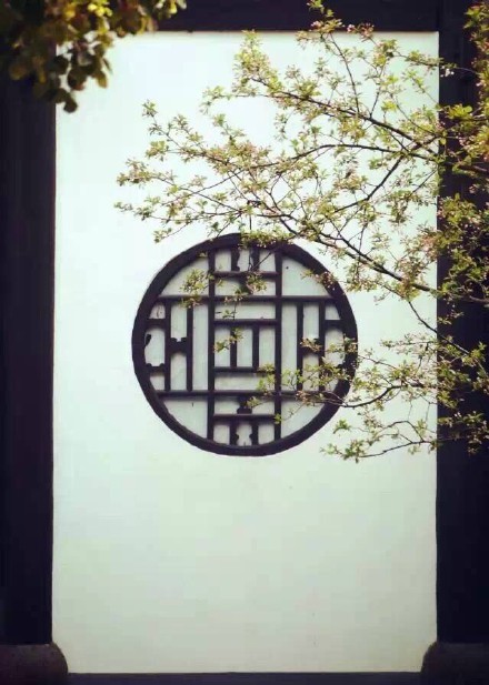 畫(huà)里畫(huà)外